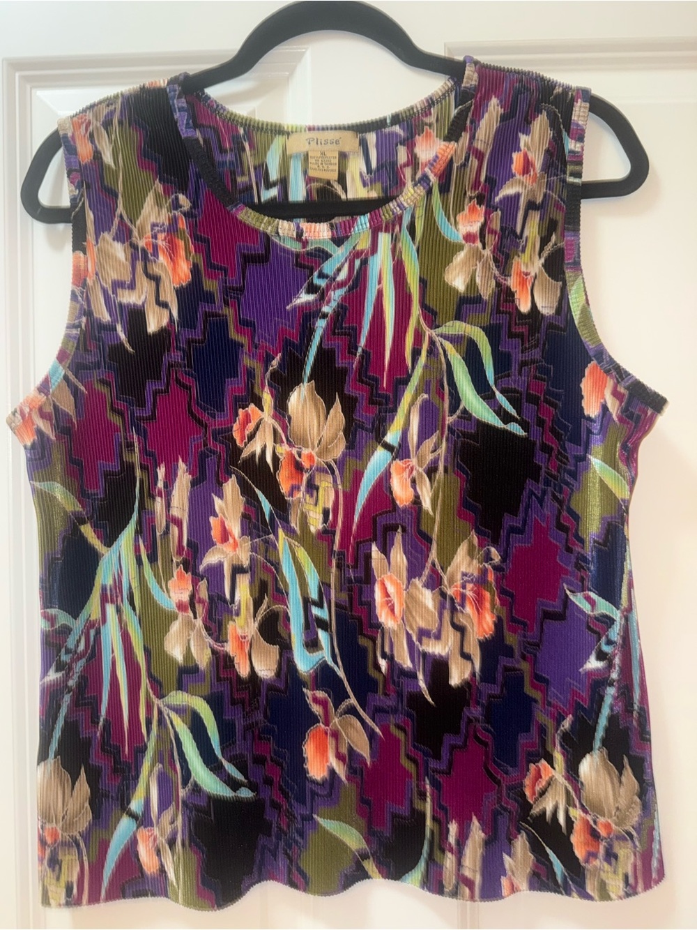 Plissé Purple Floral & Geometric Sleeveless Accordion Tank